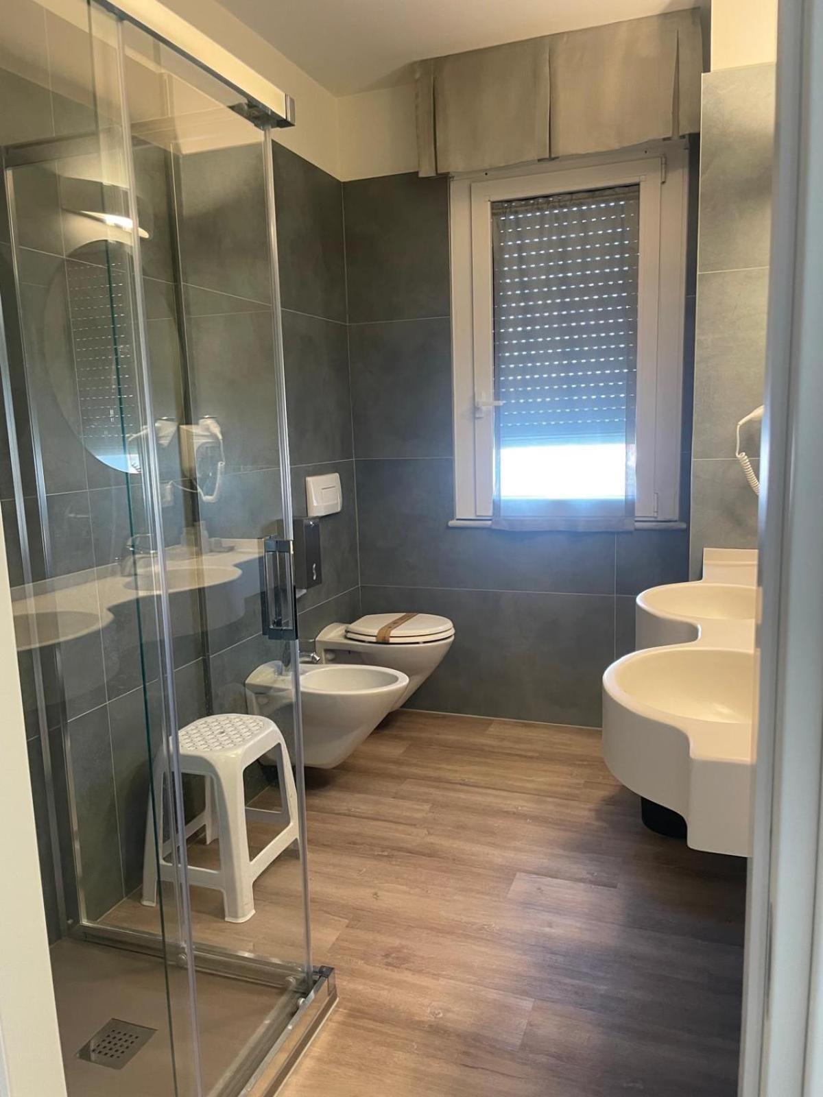 Hotel Il Caminetto Porto San Giorgio Esterno foto
